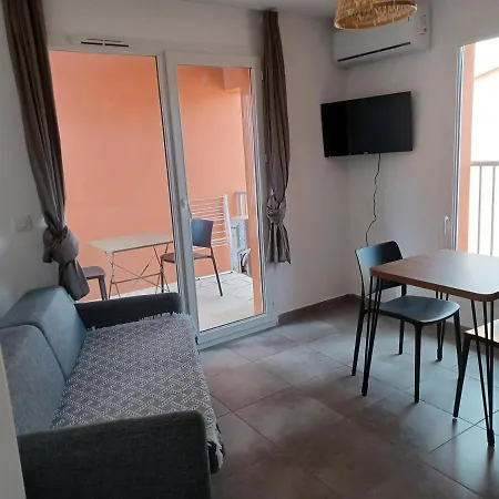 Appartement 91, T2 A Avec Piscines, Proche