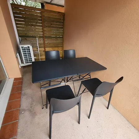 91, T2 A Avec Piscines, Proche Appartement *