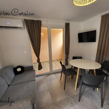 91, T2 A Avec Piscines, Proche Apartment